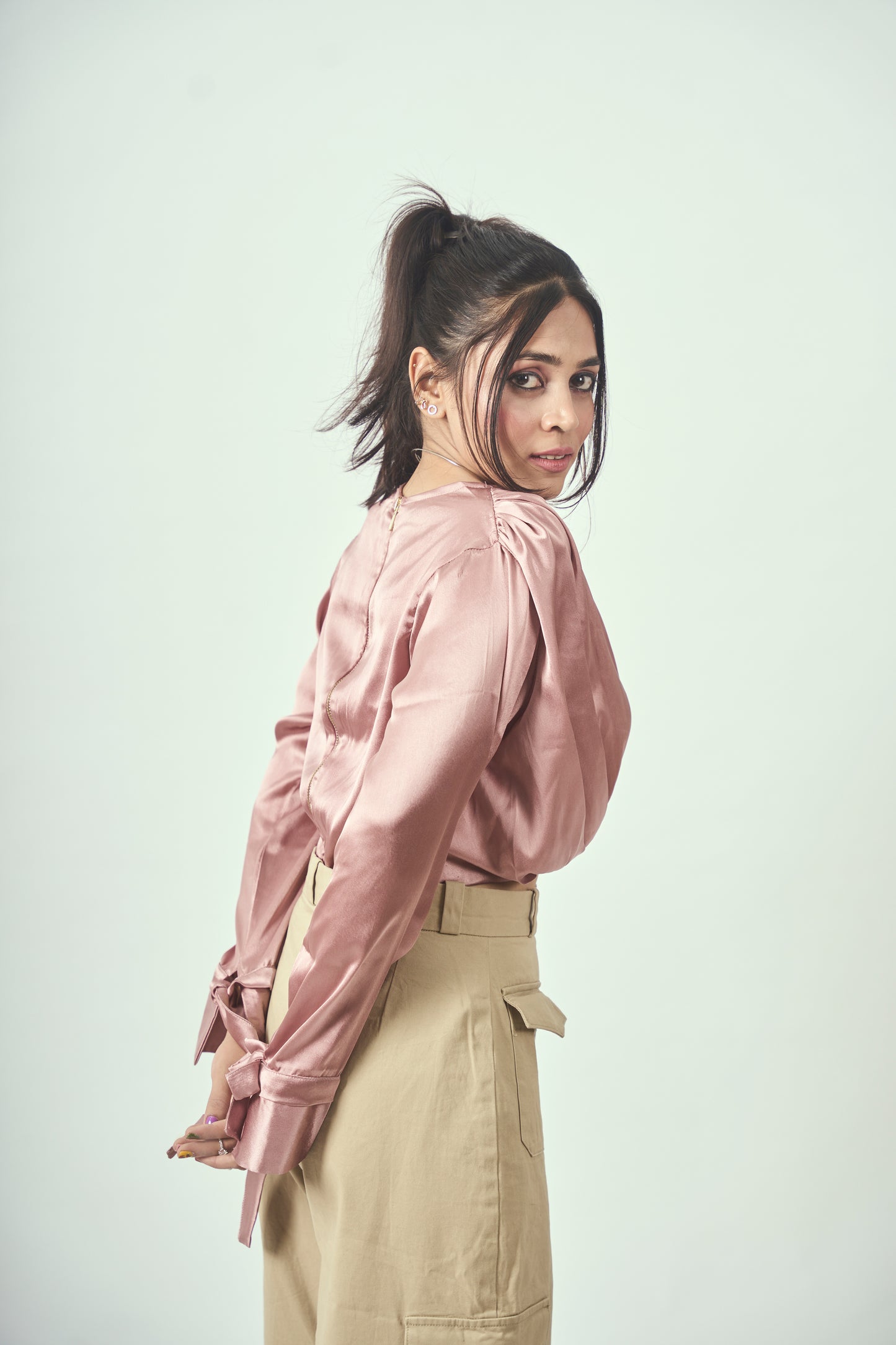 DRAPE MY ASSETS TOP IN MAUVE